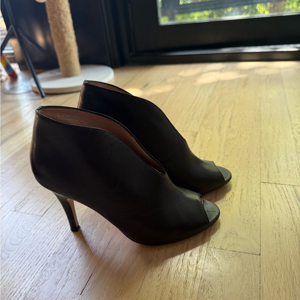 Halogen Black Peep-Toe Heeled Boots